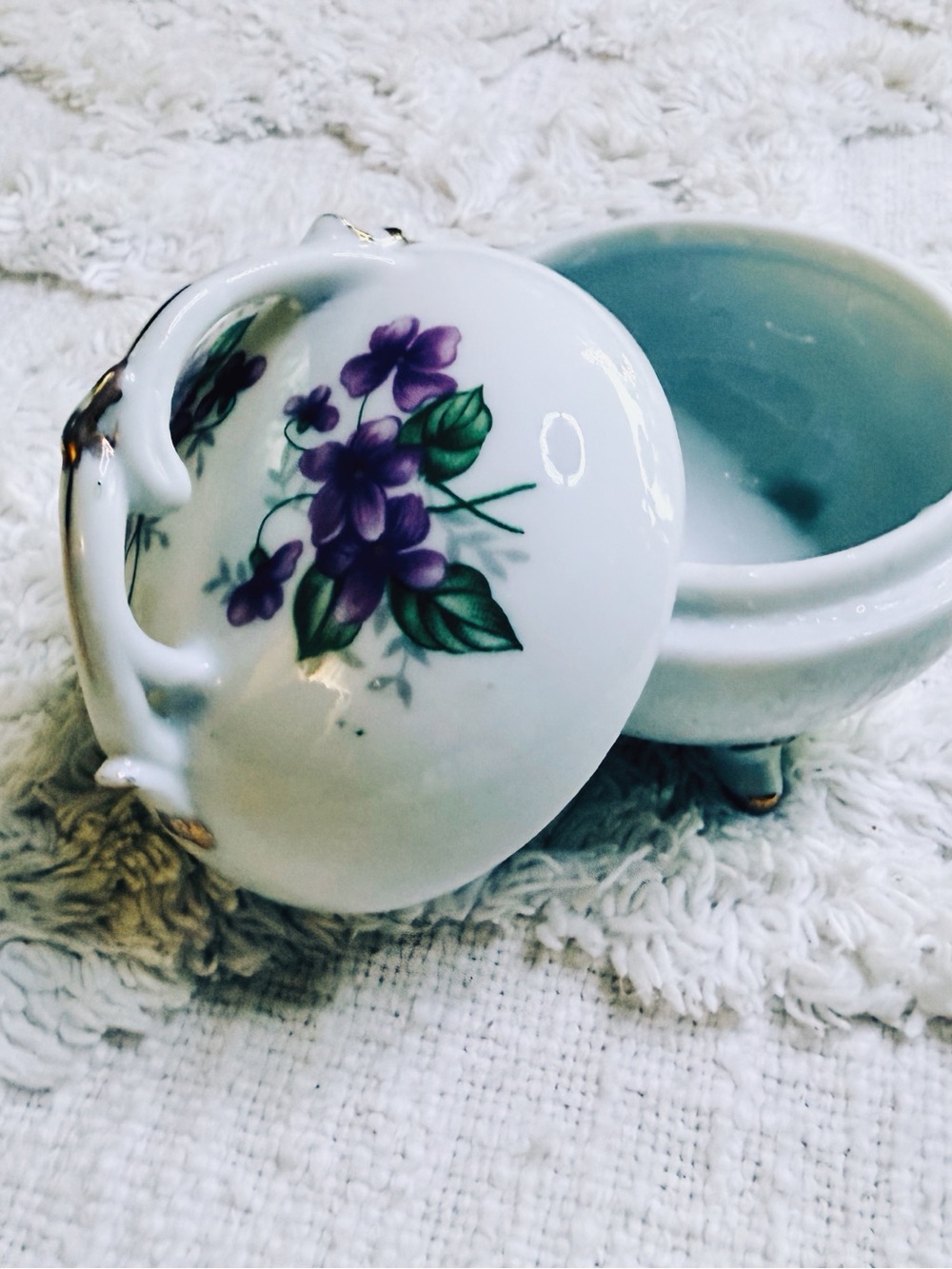 Vintage Porcelain Violet Floral Trinket Box Footed Gold Trim Handled